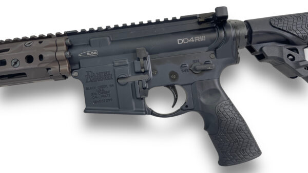 Daniel Defense DD4RIII 556 16.5" BRW/BLK MLOK 32rd - OG Case - Image 4