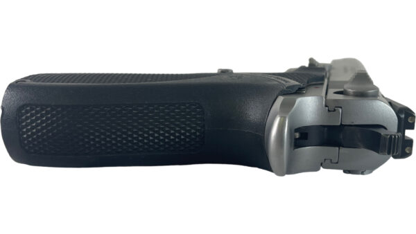 Smith & Wesson Model 5906 9mm 4" 15rd Metal Frame Stainless - 3 Mags - Image 6