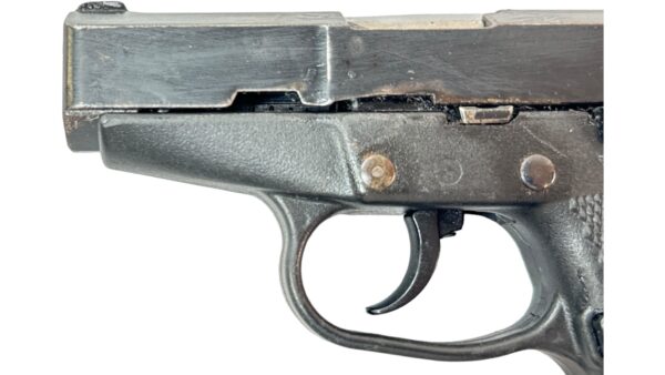 KelTec P-40 40SW 3.25" 9rd Black - 3 Mags - Image 5