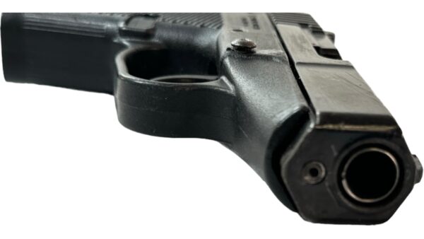 KelTec P-40 40SW 3.25" 9rd Black - 3 Mags - Image 10