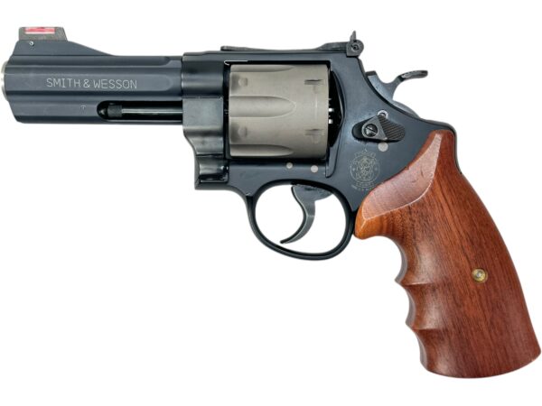 Smith & Wesson 329PD Scandium 44 Mag 4" 6rd - ADJ Sight